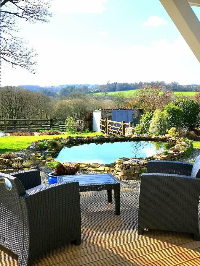 Sunset Hideaway Villa Narberth Bagian luar foto